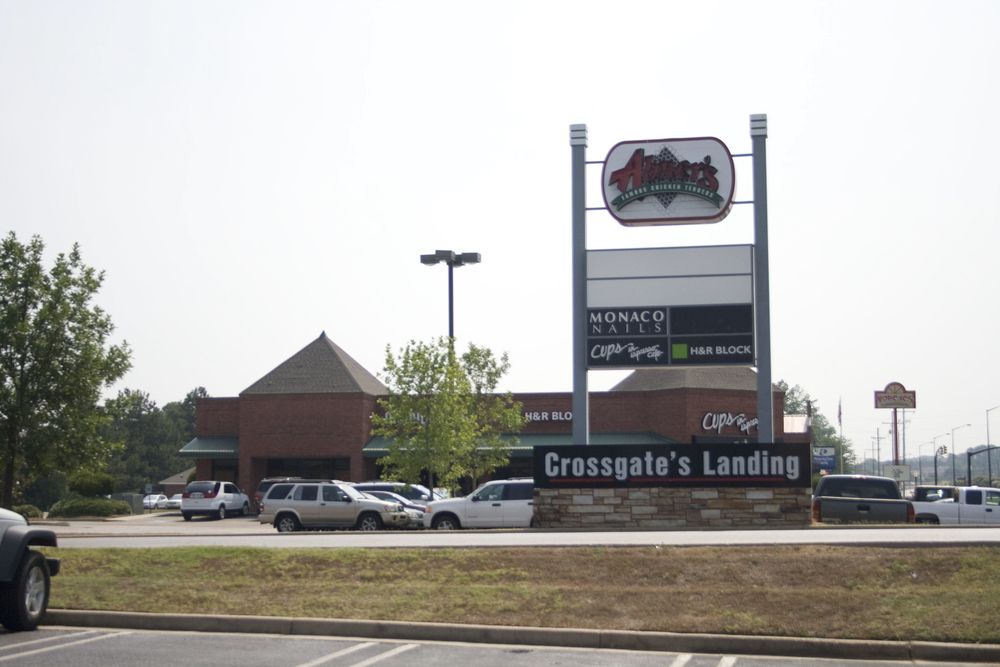 Retail Space | Crossgates Landing II: 1450 W Government St, Brandon, MS 39042